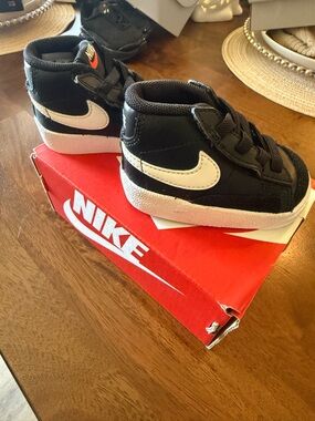 Nike Blazer 2C